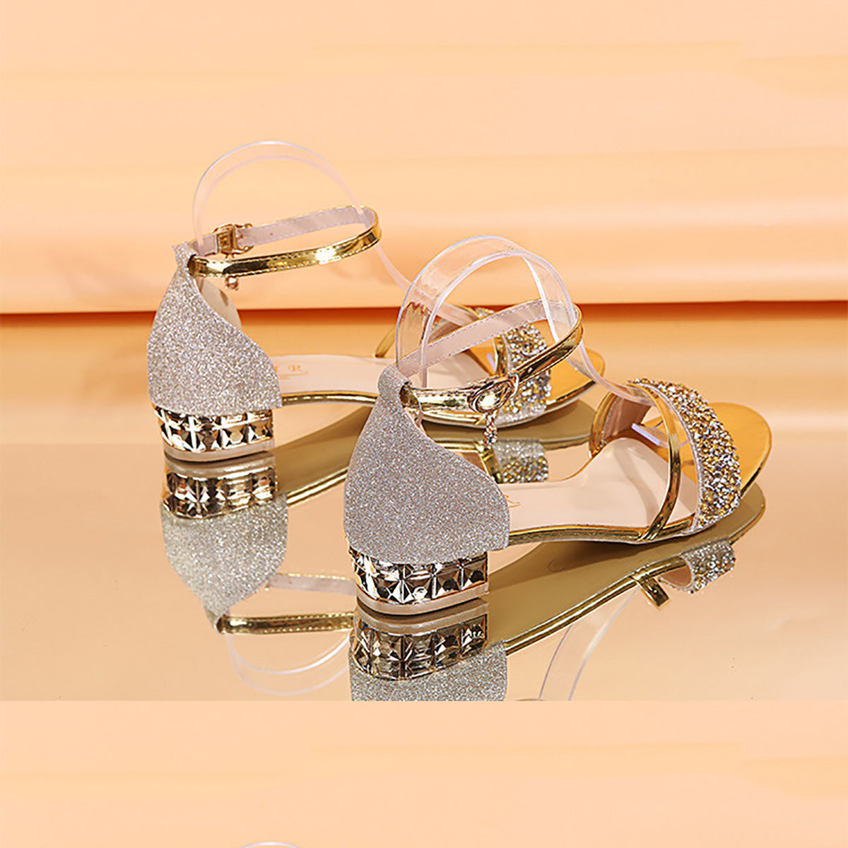 🔥Last Day 69% OFF🔥GiftoLuck Women Summer 2025 Round-toe Rhinestone Plus Size Summer Peep-toe Sandals
