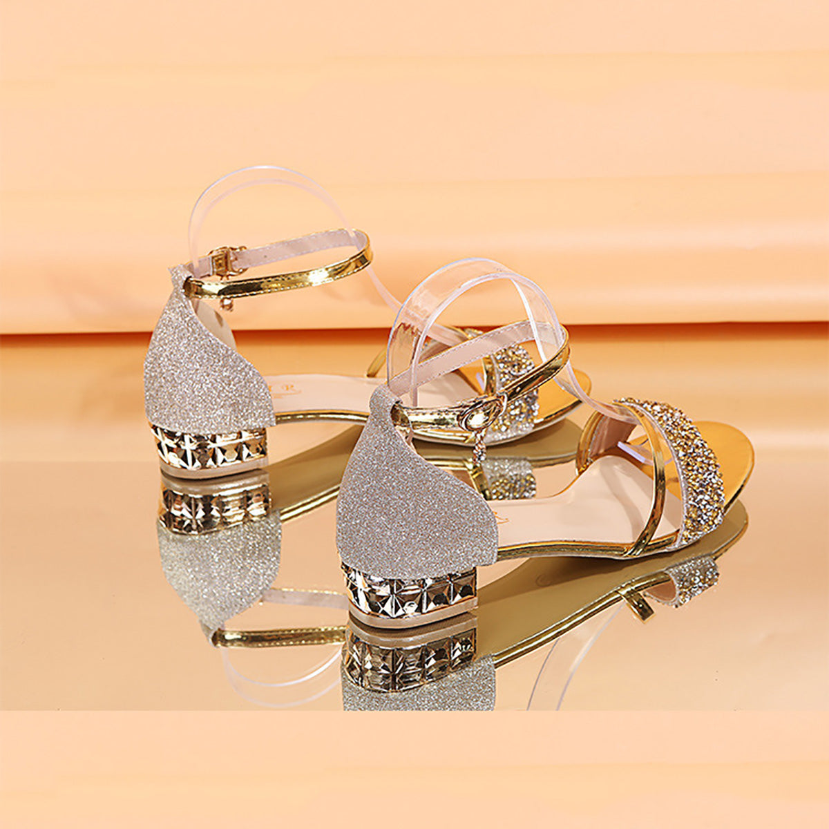 🔥Last Day 69% OFF🔥GiftoLuck Women Summer 2025 Round-toe Rhinestone Plus Size Summer Peep-toe Sandals
