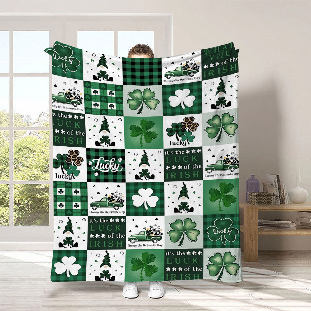 GiftoLuck Warm Cozy Vibrant St. Patrick's Day Flannel Blanket Featuring Irish Leprechauns, Pot of Gold, Shamrocks & Rainbow, Festive Home Decor for UK & Irish Celebrations, Bringing Good Fortune & Joy to Family Homes