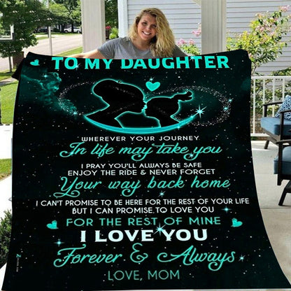 GiftoLuck “To My Daughter” Flannel Blanket – Inspirational Message Throw from Mom&Dad