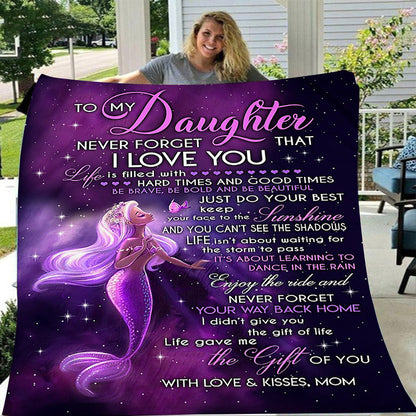 GiftoLuck “To My Daughter” Flannel Blanket – Inspirational Message Throw from Mom&Dad