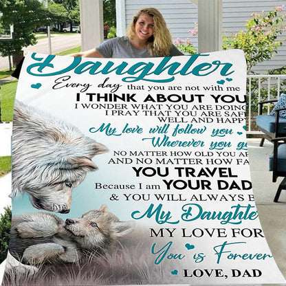GiftoLuck “To My Daughter” Flannel Blanket – Inspirational Message Throw from Mom&Dad