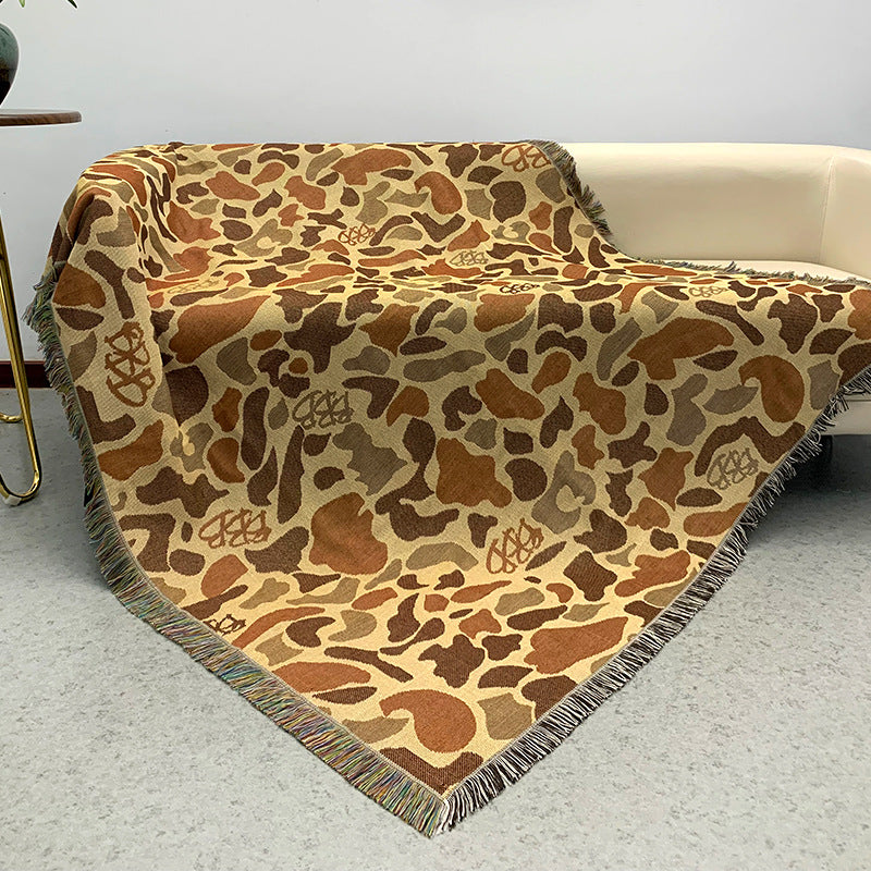GiftoLuck Forest Park Sunflower Jacquard Woven Picnic Tapestry Sofa Throw Blanket