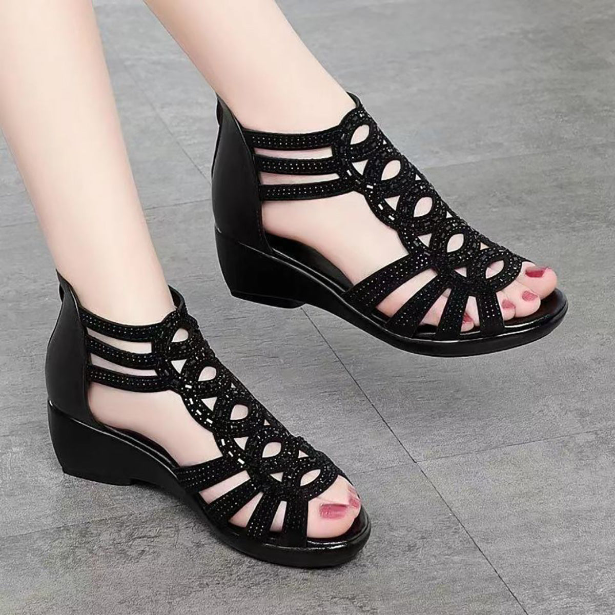 GiftoLuck Women Soft Sole Roman-Style Hollow Sandals