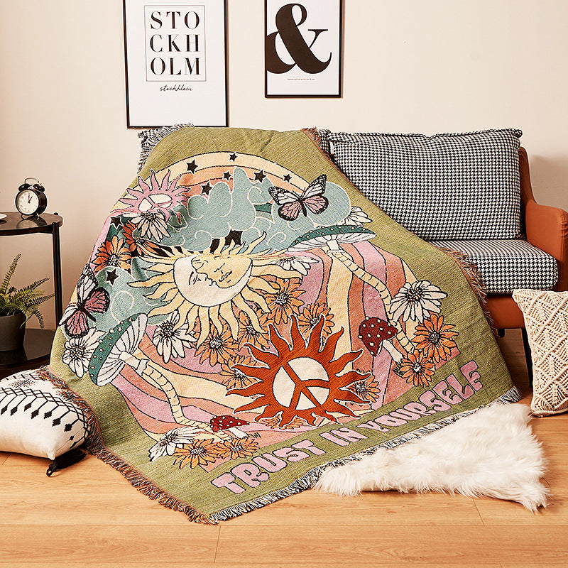 GiftoLuck Illustrated Jacquard Throw Blanket – Sofa Cover, Dust-Proof Tapestry, Casual Nap & Living Room Blanket