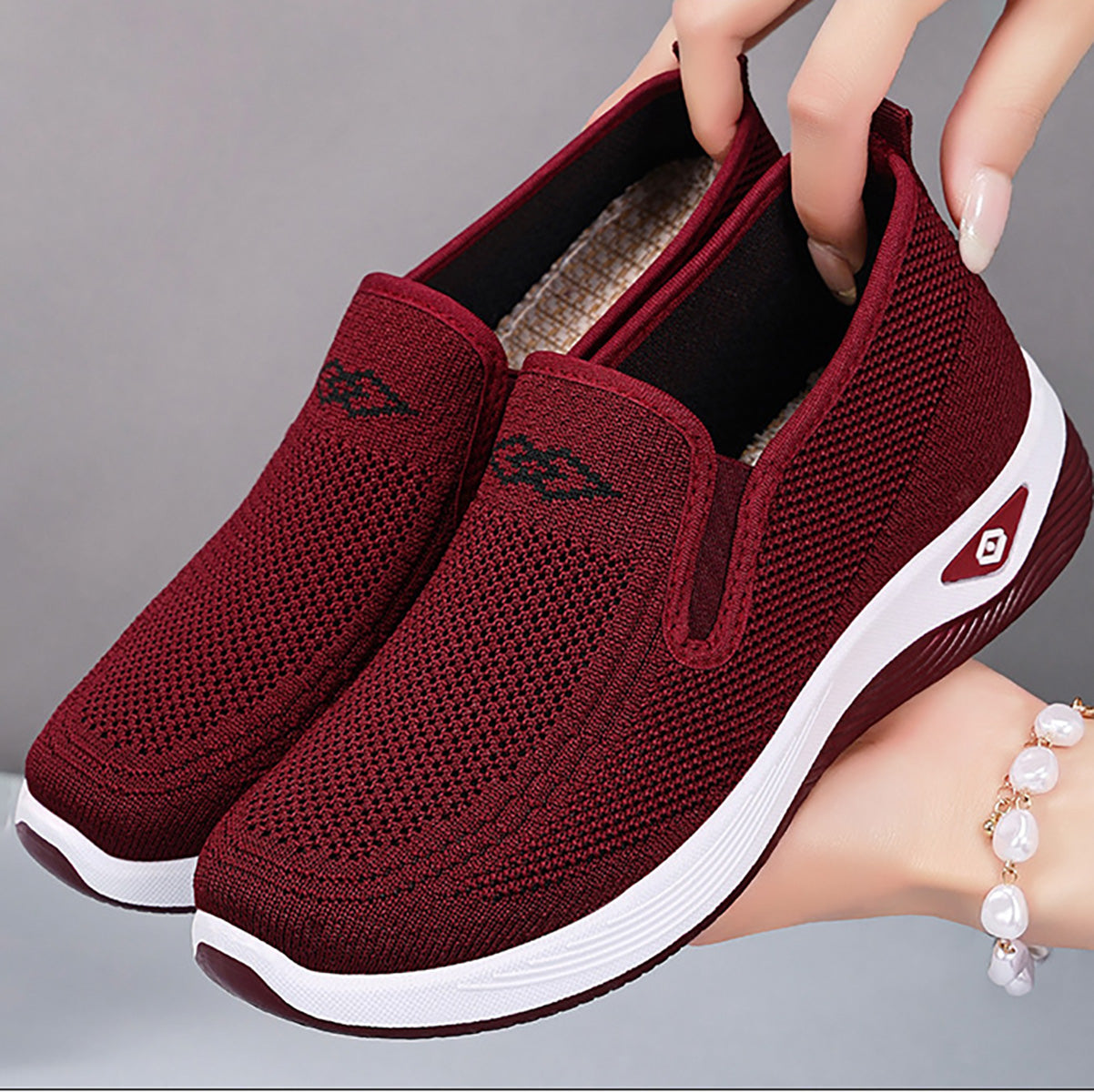GifitoLuck Women’s Breathable Knit Slip-On Shoes, Lightweight Soft Sole Casual Comfort Loafers, Easy Everyday Walking Gift for Mum or Grandma