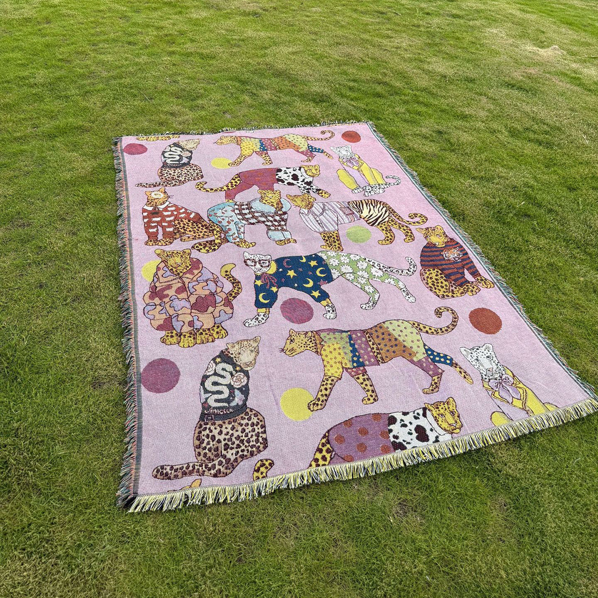 GifitoLuck Elegant Leopard Knitted Fringe Throw Blanket Sofa Tapestry UK Home Decor