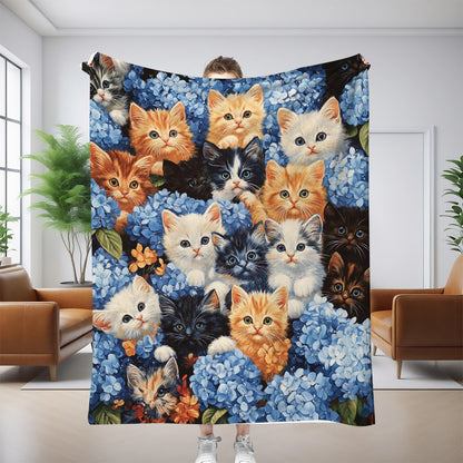 GiftoLuck Cute Cats Print Flannel Blanket Soft Cozy Throw for Sofa, Bed & Living Room