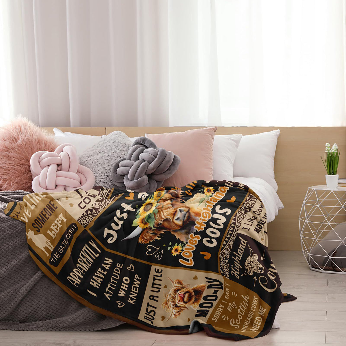 Just A  Girl Who Loves Highland Cow Print Flannel Blanket Soft Warm Multi-purpose Gift Throw Blanket For Sofa, Living Room,Bedroom All Seasons