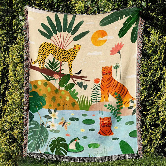 GiftoLuck Jungle Leopard Jacquard Woven Sofa Blanket, Living Room Decor Tapestry, Cozy Nap Throw Blanket, Sofa Cover Blanket & Outdoor Picnic Blanket