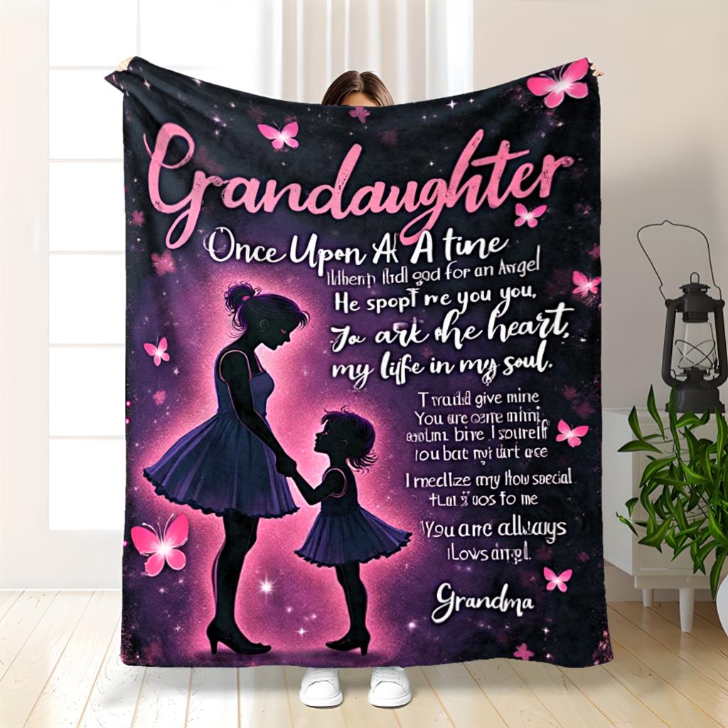 GiftoLuck “To My Granddaughter” Soft and Warm Flannel Blanket – Gift from Grandma to Granddaughter's Birthday or Graduation