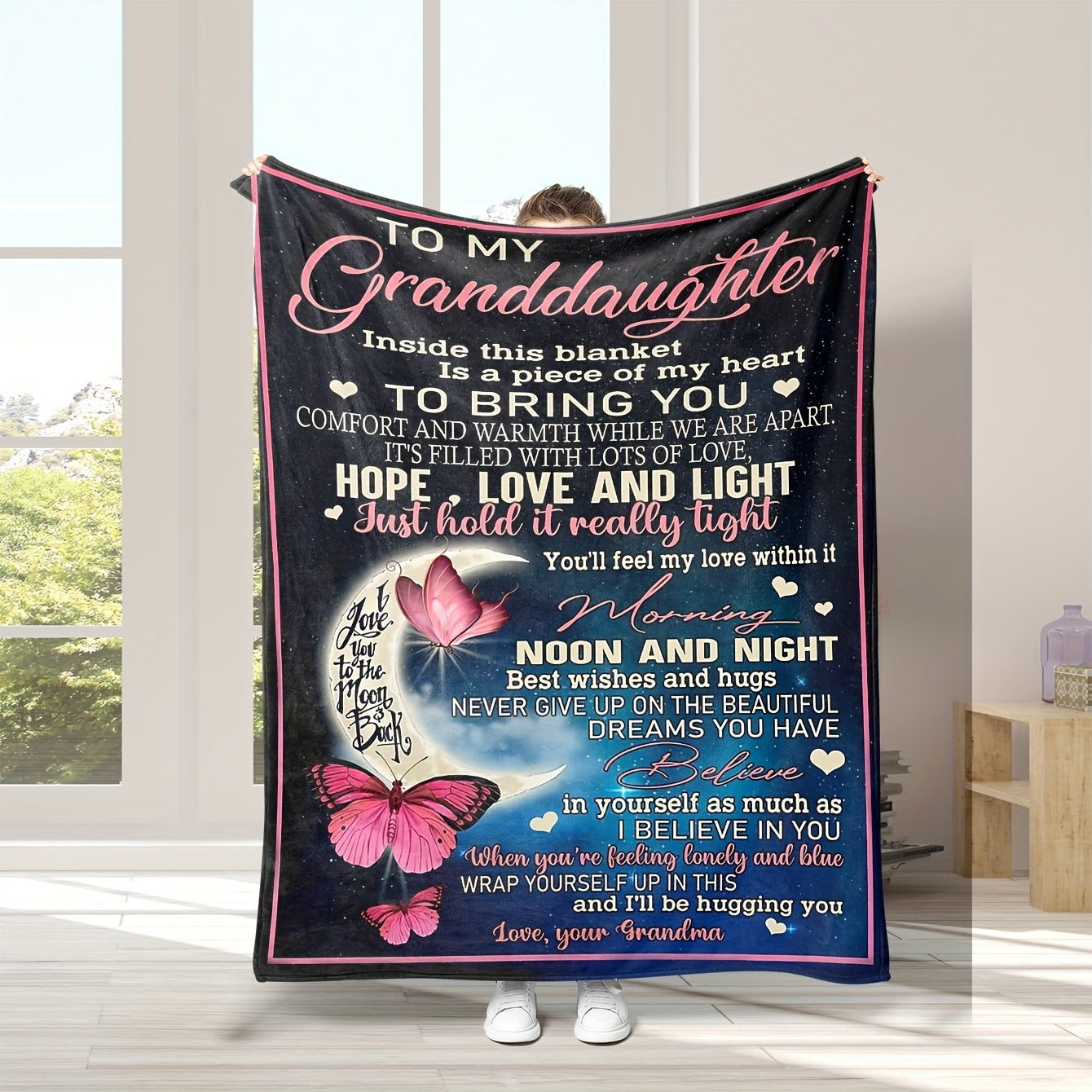 GiftoLuck “To My Granddaughter” Soft and Warm Flannel Blanket – Gift from Grandma to Granddaughter's Birthday or Graduation