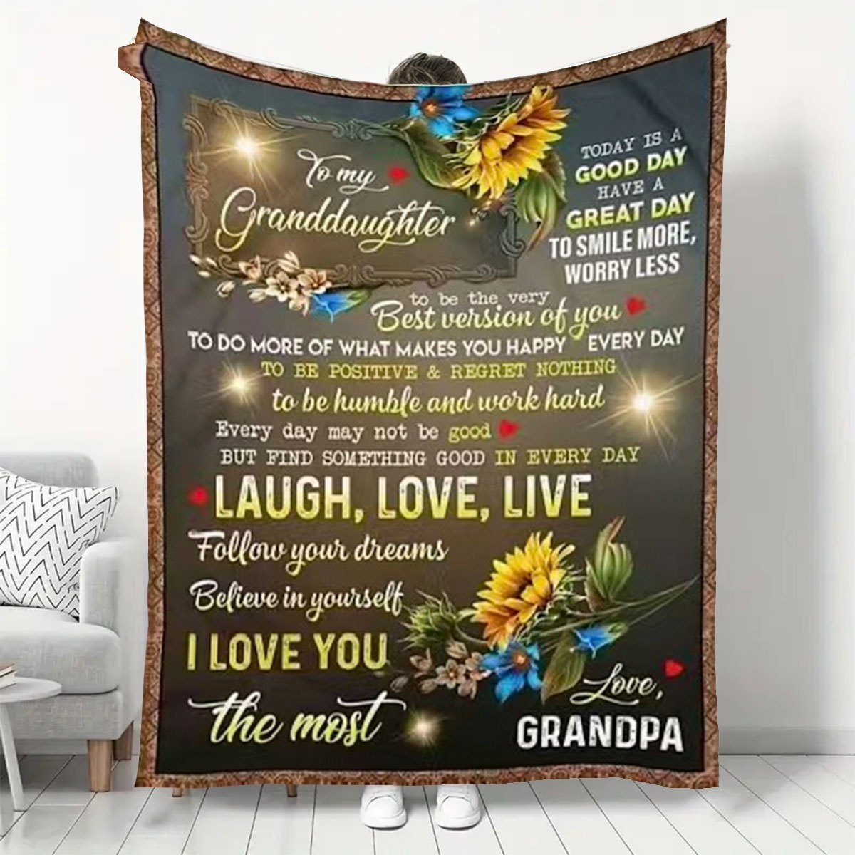 GiftoLuck “To My Granddaughter” Soft and Warm Flannel Blanket – Gift from Grandma to Granddaughter's Birthday or Graduation