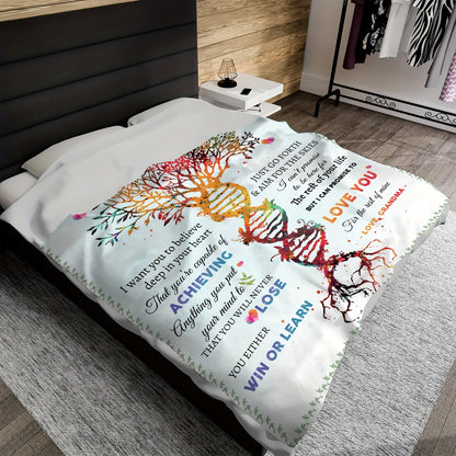GiftoLuck “To My Granddaughter” Soft and Warm Flannel Blanket – Gift from Grandma to Granddaughter's Birthday or Graduation
