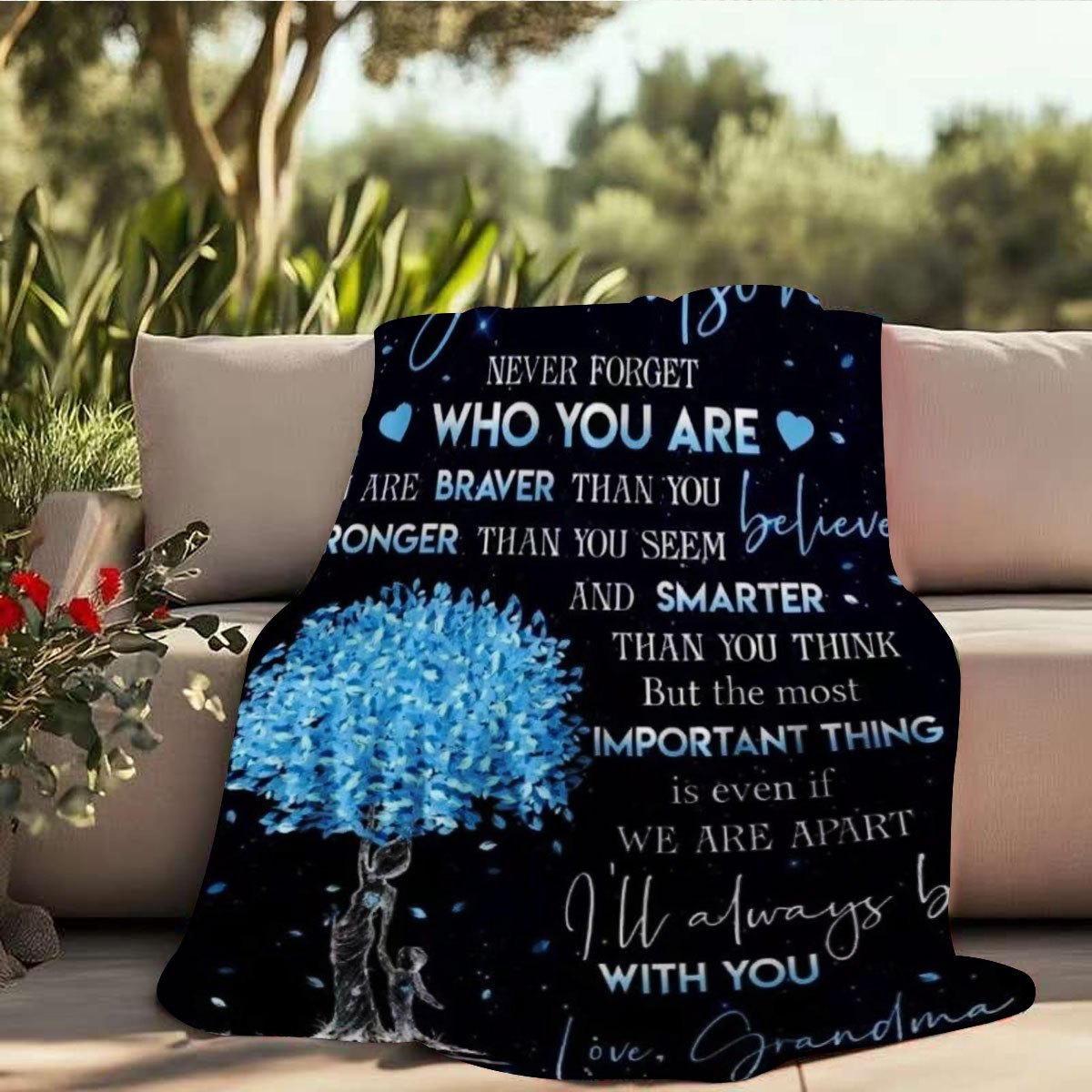 GiftoLuck “To My Grandson” Flannel Blanket – Soft, Warm & Heartfelt Gift for Grandson