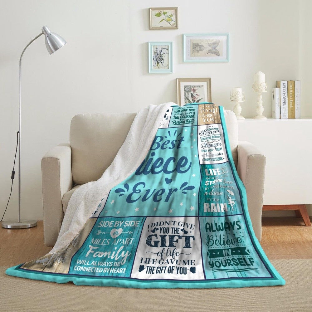 GiftoLuck “To My Niece” Inspirational Flannel Blanket