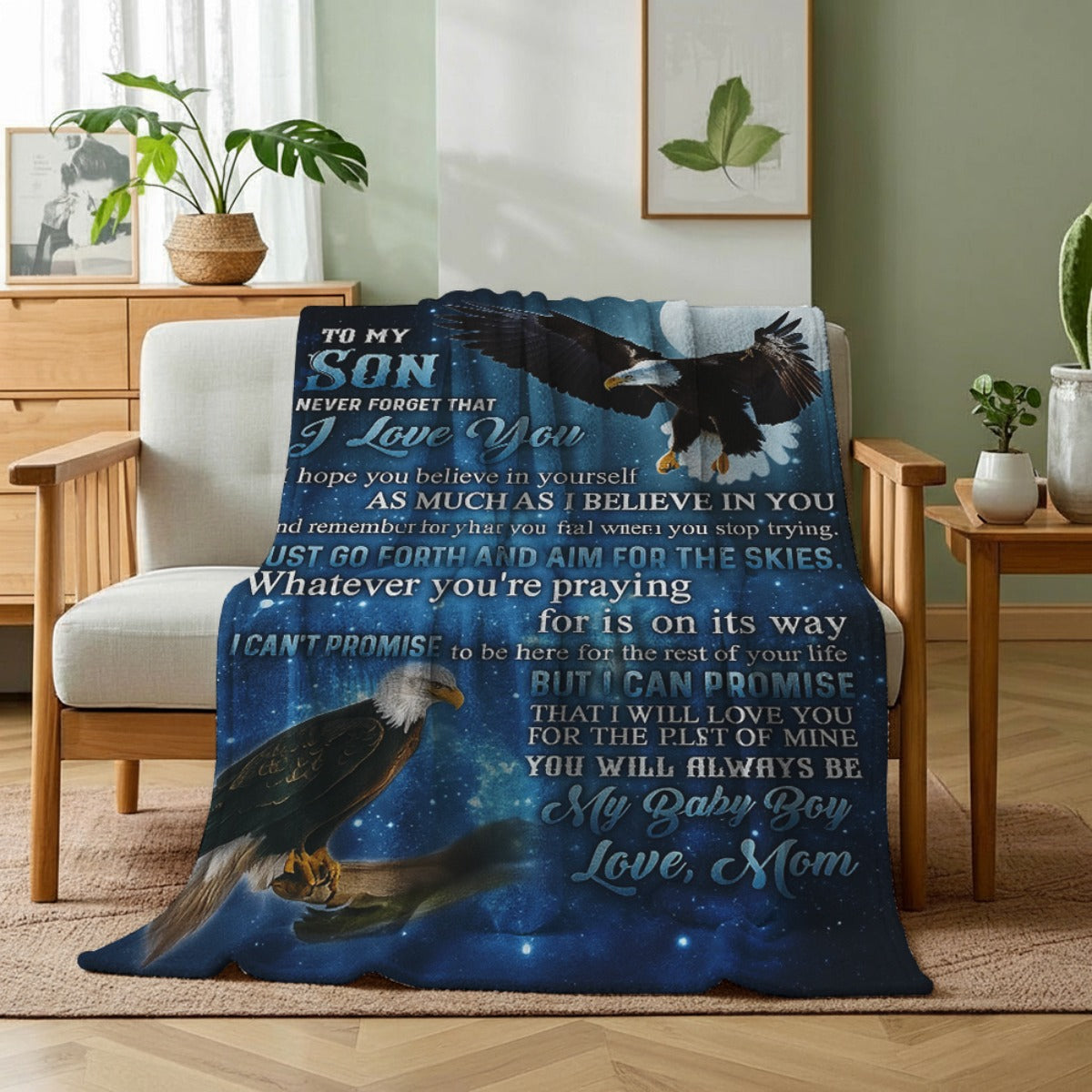 GiftoLuck “To My Son” Flannel Blanket – “Never Forget That I Love You” Inspirational Gift from Mom or Dad