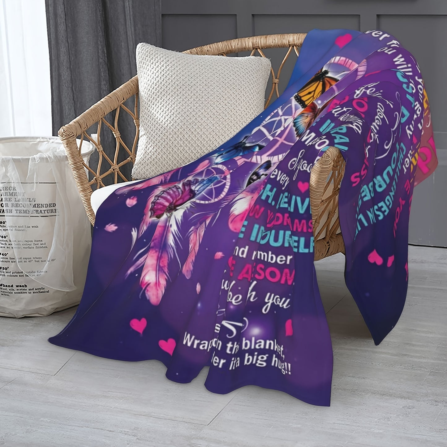 GiftoLuck “To My Granddaughter” Soft and Warm Flannel Blanket – Gift from Grandma to Granddaughter's Birthday or Graduation